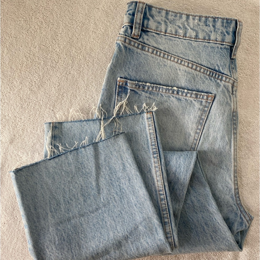 Women’s ZARA light blue jeans, size 4, high rise